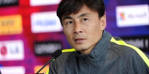 kaiyun团队-中甲俱乐部宁波队选帅看好李玮锋，已跟他正式接触谈判，值得期待