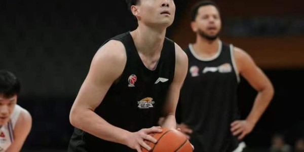 kaiyun集团-辽宁男篮9分完胜！乌戈拿到2连胜，李晓旭爆发，俞泽辰12分