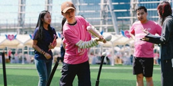 kaiyun集团-长三角护士趣味运动会启幕！|上观新闻|护士节|上海市|静安区|田径_新浪体育_新浪新闻